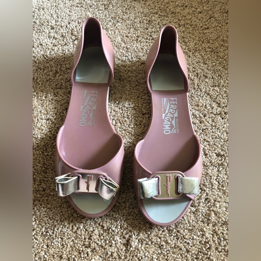 Ferragamo Plastic Summer Slipper Sandal Size 6